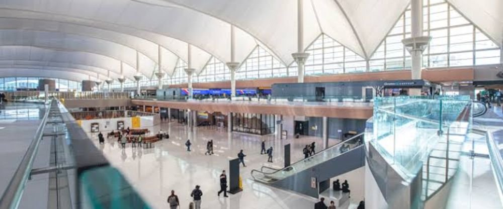 Alaska Airlines DEN Terminal