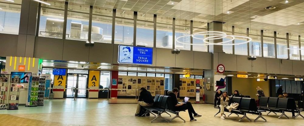 Air Cairo Airlines BEG Terminal