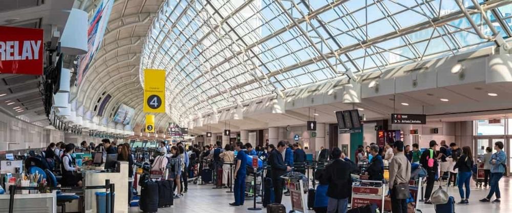 Icelandair YYZ Terminal